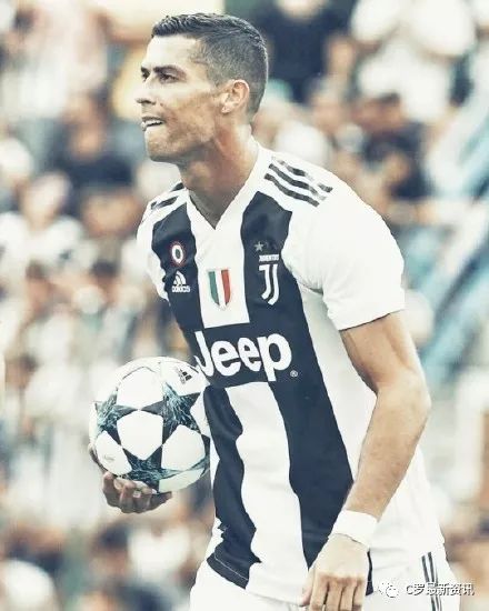 TA：桑切斯最近在逐渐进步，他已成为英超最可靠的门将之一（TA：桑切斯近来稳步提升，已跻身英超最可靠门将之列）