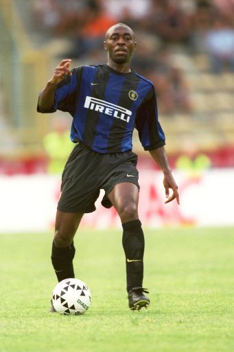 英超积分榜：曼城只差枪手2分 切尔西掉队埃弗顿坐火箭（英超榜单更新：曼城距阿森纳仅2分，切尔西掉队，埃弗顿飙升）