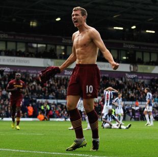 齐达内：小球员要先感受到足球的乐趣，再考虑职业发展问题（齐达内：先让孩子爱上足球，再谈职业道路）