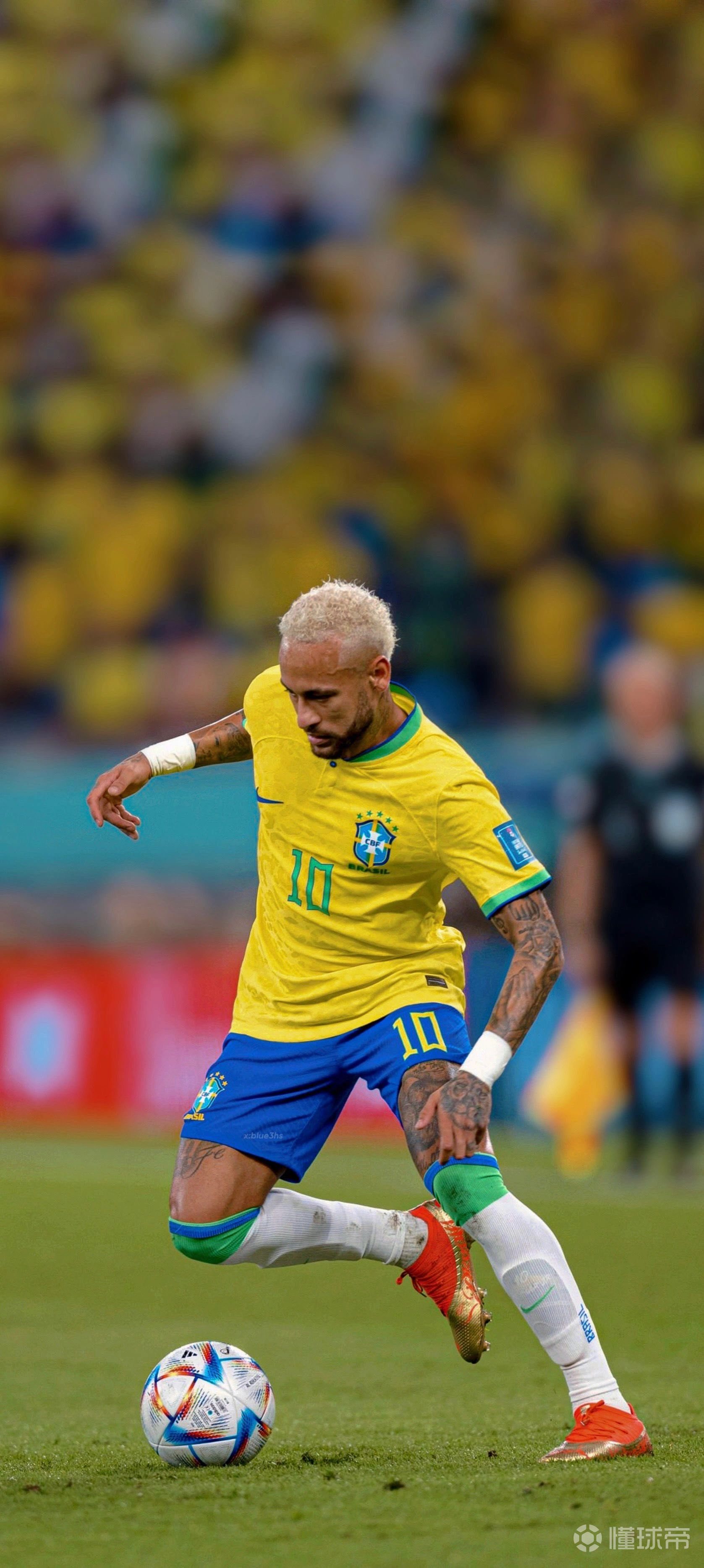 经纪人：那不勒斯今夏也有意博尼，但奥西利奥起了决定性作用（经纪人：那不勒斯夏窗亦有意博尼，奥西利奥扮演关键角色）