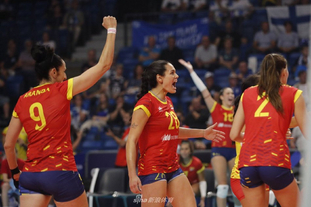 皮克：巴萨是所有冠军的有力竞争者，包括欧冠冠军（皮克：巴萨有实力角逐所有冠军，欧冠也不例外）